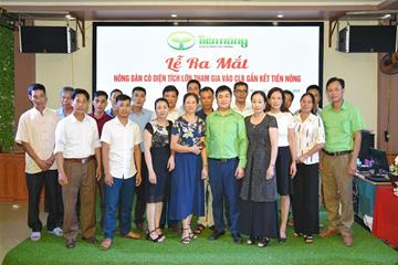 Ra mắt các thành viên CLB gắn kết Tiến Nông là nông dân có diện tích lớn tại phía Bắc tỉnh Thanh Hóa