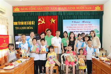Gia đình Tiến Nông trao yêu thương đến các cháu trẻ mồ côi tại Trung tâm bảo trợ xã hội số 2 tỉnh Thanh Hóa