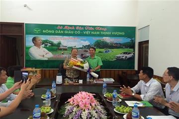 Tổng giám đốc Nguyễn Hồng Phong thăm và làm việc tại Công ty CP Tiến Nông Gia Lai