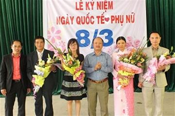 Những khoảnh khắc video - ảnh vui vẻ ngày 8 - 3 tại nhà máy Hoằng Qúy